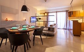 Kleio - Spacious Apartment In Glyfada